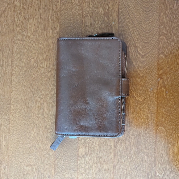 Brown wallet with floral print inside - Picture 3 of 5